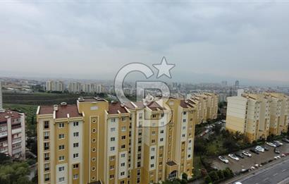Karşıyaka Oyak Sitesinde Deniz Şehir Doğa Manzaralı Kiralık Daire.