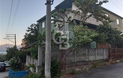 YENİKÖY'DE GÖL MANZARALI SATILIK MÜSTAKIL DEPOLU EV!.
