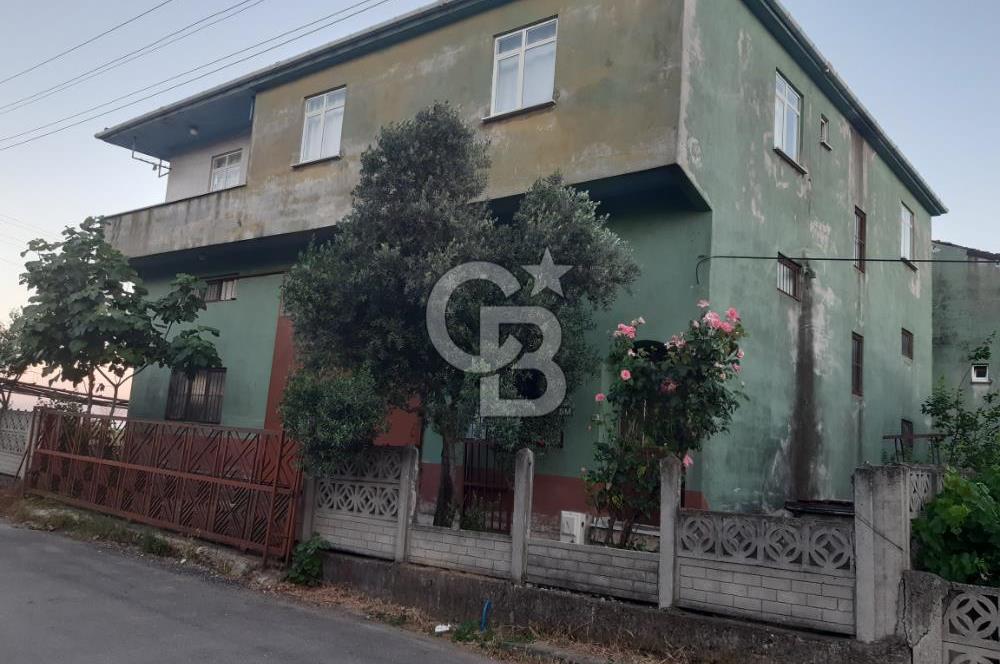 YENİKÖY'DE GÖL MANZARALI SATILIK MÜSTAKIL DEPOLU EV!.