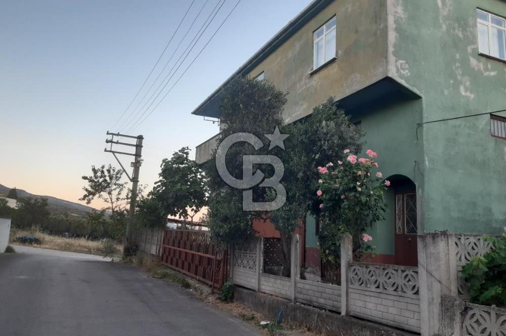 YENİKÖY'DE GÖL MANZARALI SATILIK MÜSTAKIL DEPOLU EV!.