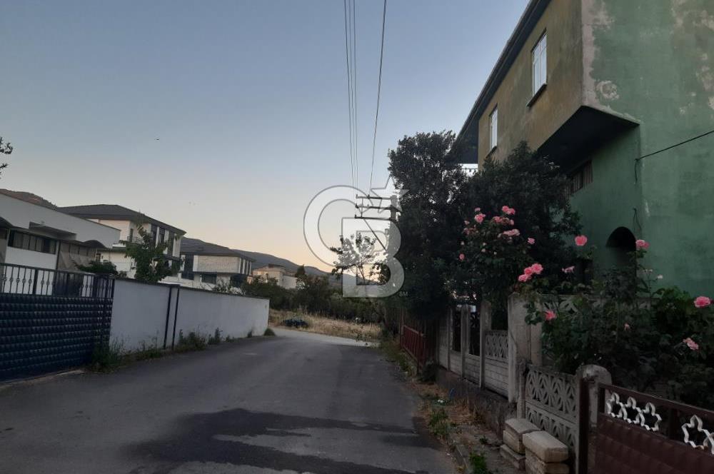 YENİKÖY'DE GÖL MANZARALI SATILIK MÜSTAKIL DEPOLU EV!.