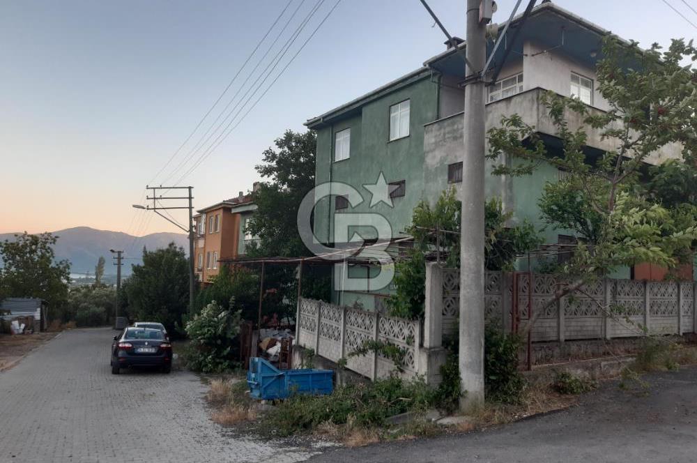 YENİKÖY'DE GÖL MANZARALI SATILIK MÜSTAKIL DEPOLU EV!.