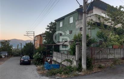 YENİKÖY'DE GÖL MANZARALI SATILIK MÜSTAKIL DEPOLU EV!.