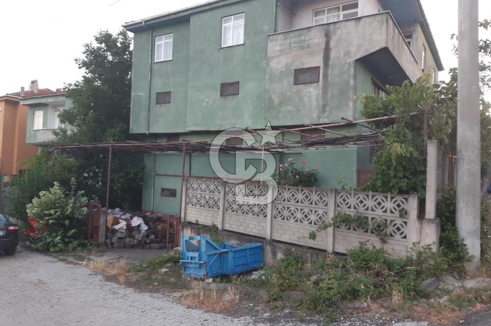 YENİKÖY'DE GÖL MANZARALI SATILIK MÜSTAKIL DEPOLU EV!.