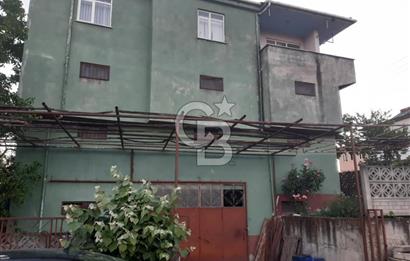 YENİKÖY'DE GÖL MANZARALI SATILIK MÜSTAKIL DEPOLU EV!.