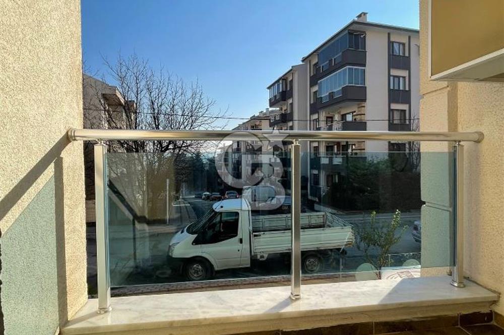 GÖRÜKLE DE MERKEZİ KONUMDA 1+1 EŞYALI SATILIK KİRACISIZ DAİRE