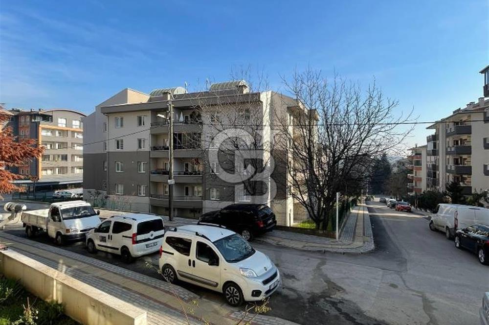 GÖRÜKLE DE MERKEZİ KONUMDA 1+1 EŞYALI SATILIK KİRACISIZ DAİRE