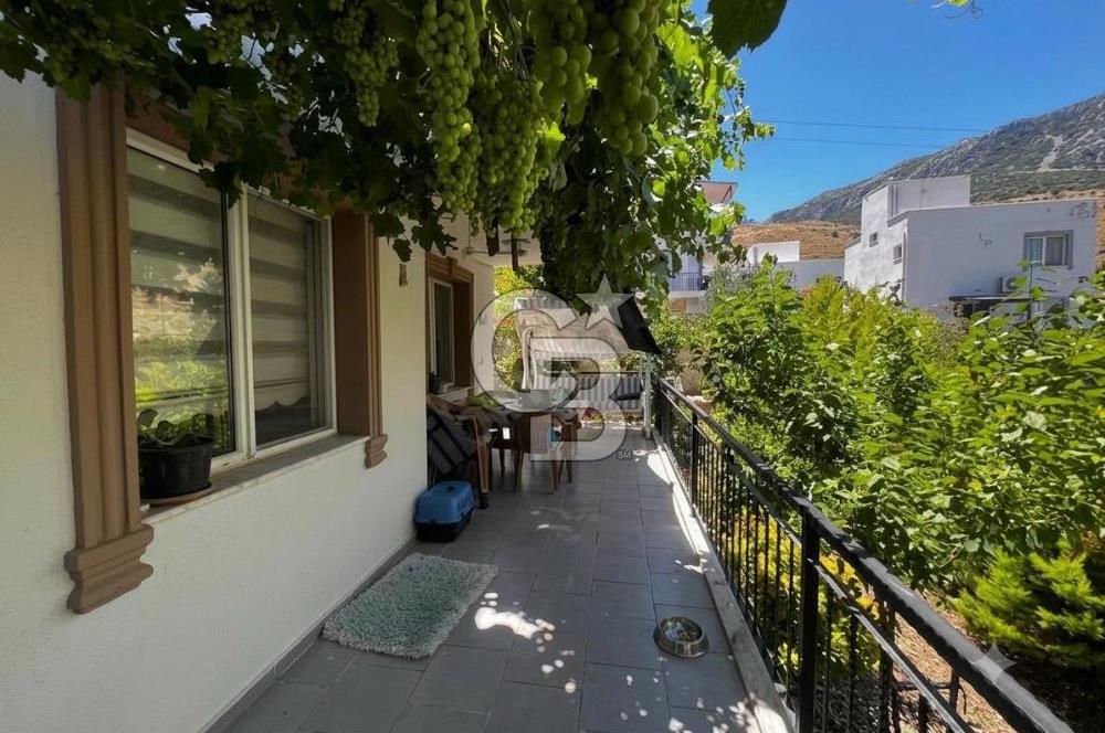 Karaburun İskele de Geniş Bahçeli Müstakil Villa Sa