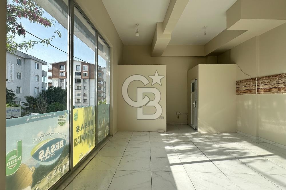 GÖRÜKLEDE MERKEZİ KONUM EMİNEVİME UYGUN CADDE ÜZERİ DÜKKAN