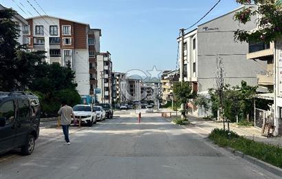 GÖRÜKLEDE MERKEZİ KONUM EMİNEVİME UYGUN CADDE ÜZERİ DÜKKAN
