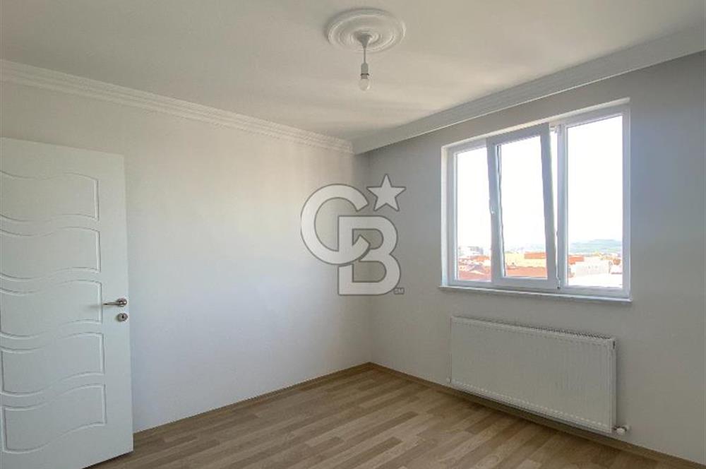 GÖRÜKLE DUMLUPINARDA MERKEZİ KONUMDA 2+1 AYRI MUTFAK DAİRE