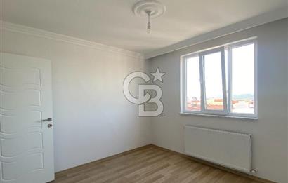 GÖRÜKLE DUMLUPINARDA MERKEZİ KONUMDA 2+1 AYRI MUTFAK DAİRE