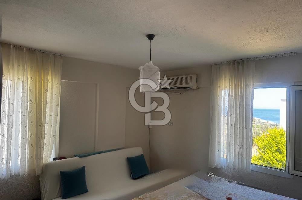 Karaburun İskele de Geniş Bahçeli Müstakil Villa Sa