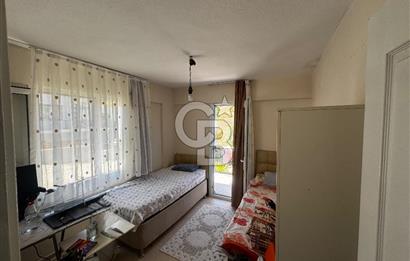 Karaburun İskele de Geniş Bahçeli Müstakil Villa Sa