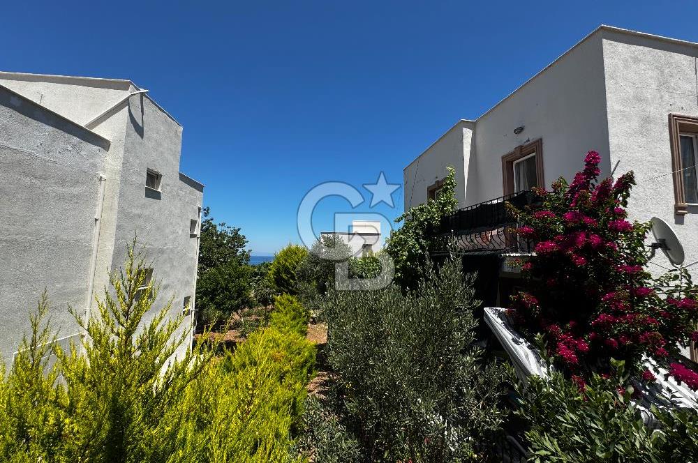 Karaburun İskele de Geniş Bahçeli Müstakil Villa Sa