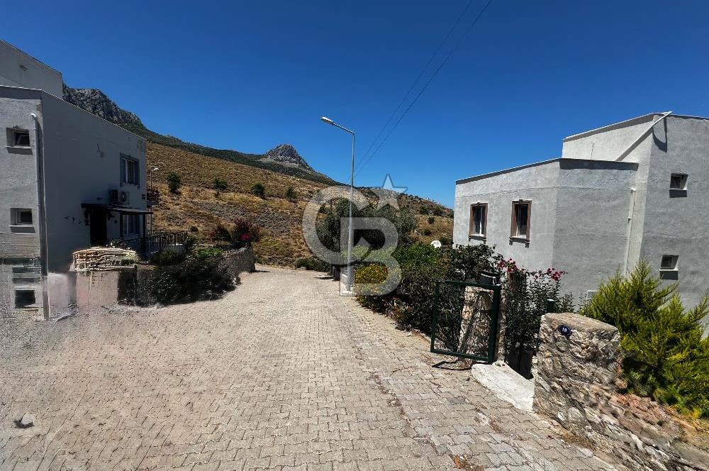 Karaburun İskele de Geniş Bahçeli Müstakil Villa Sa