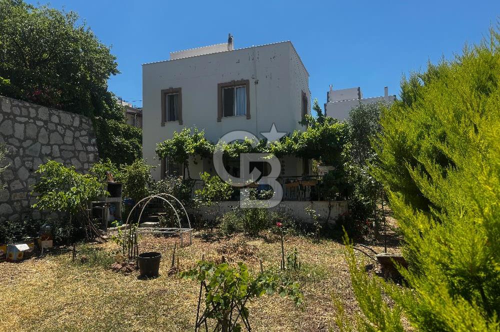 Karaburun İskele de Geniş Bahçeli Müstakil Villa Sa