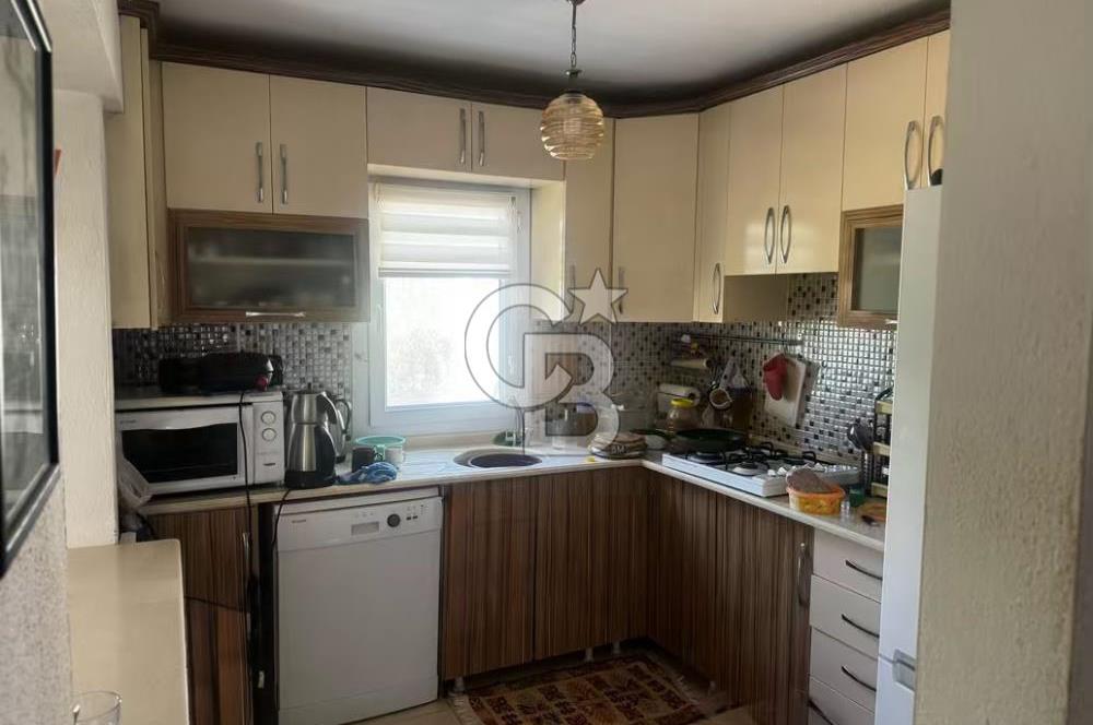 Karaburun İskele de Geniş Bahçeli Müstakil Villa Sa