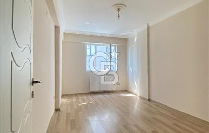 GÖRÜKLE DUMLUPINARDA 2+1 AYRI MUTFAK GENİŞ ARAKAT SATILIK DAİRE