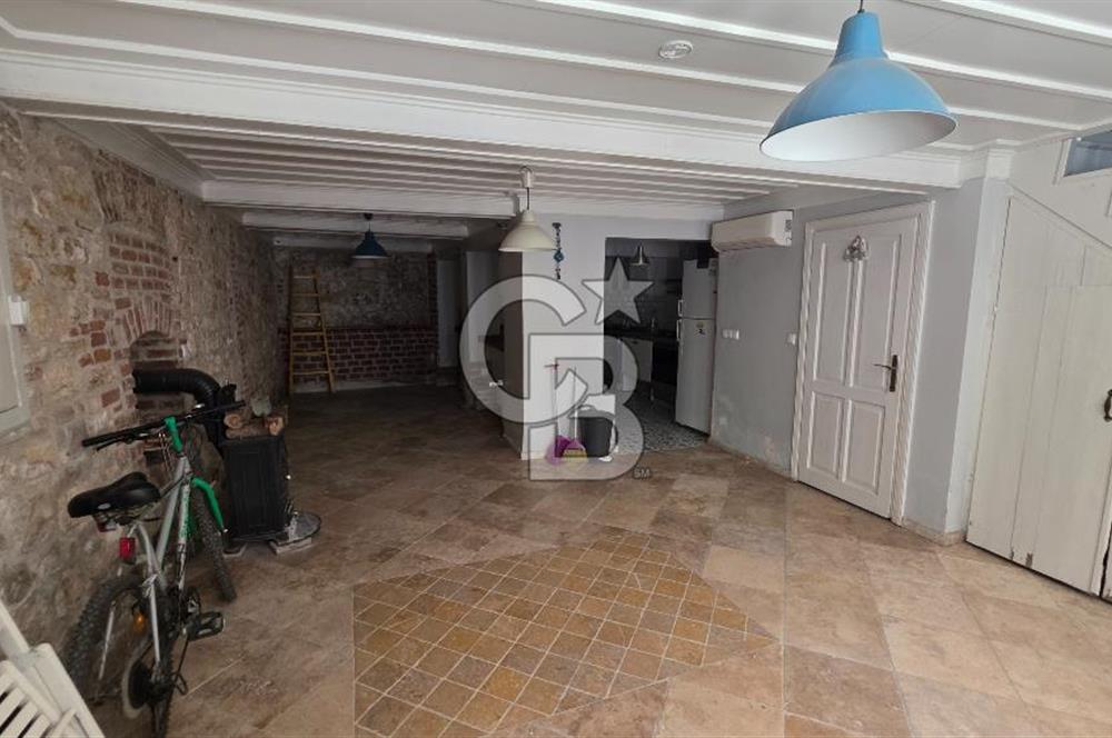 Ayvalık Merkezde Masrafsız Satılık Tarihi Rum Evi