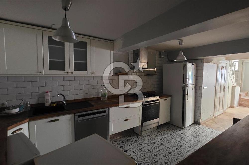 Ayvalık Merkezde Masrafsız Satılık Tarihi Rum Evi
