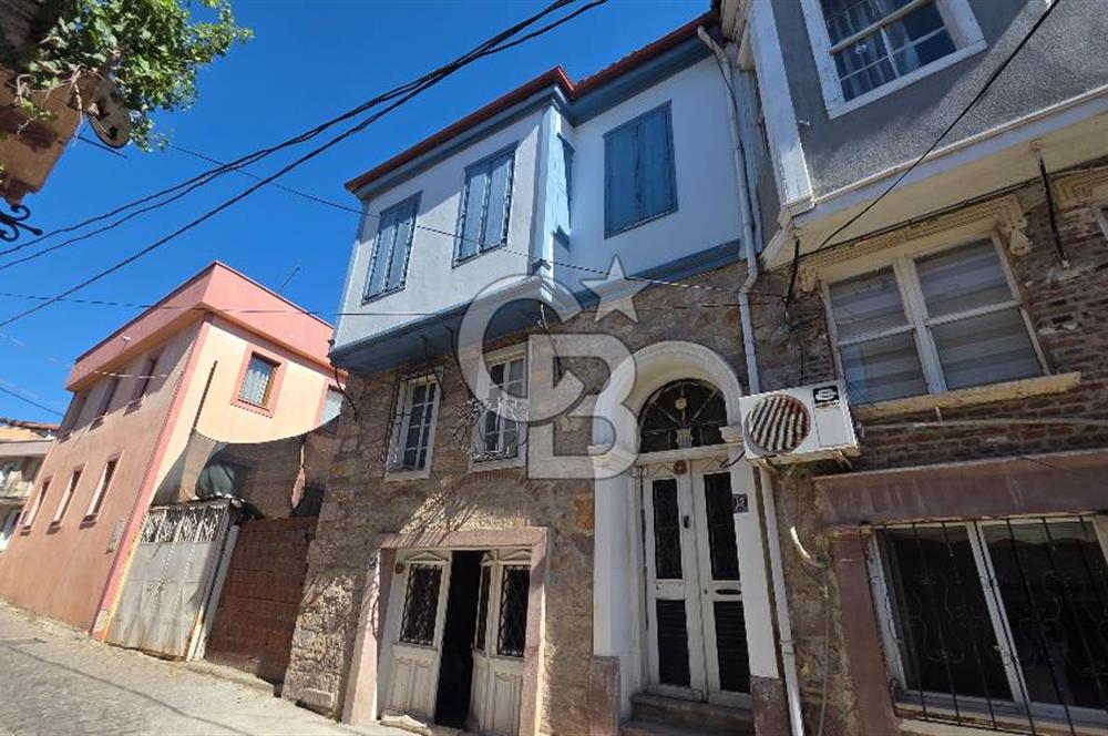 Ayvalık Merkezde Masrafsız Satılık Tarihi Rum Evi