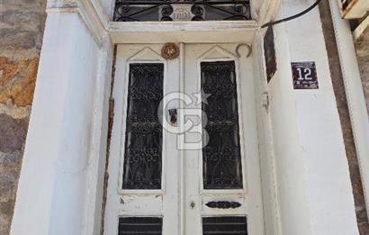 Ayvalık Merkezde Masrafsız Satılık Tarihi Rum Evi