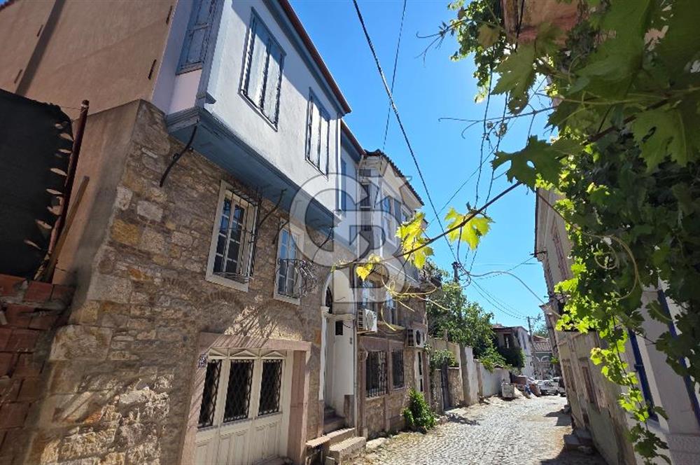 Ayvalık Merkezde Masrafsız Satılık Tarihi Rum Evi