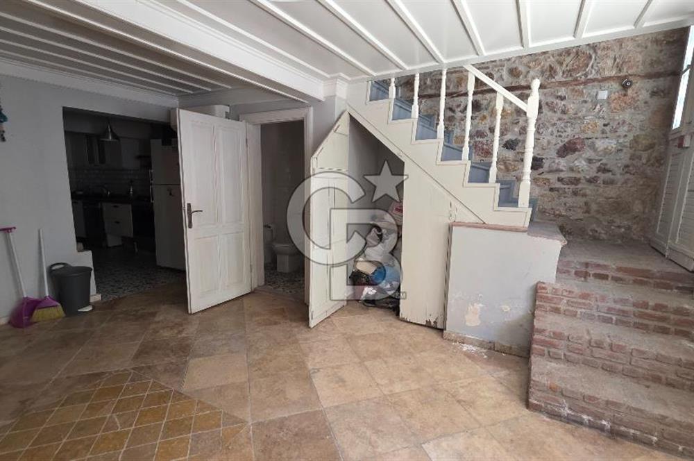 Ayvalık Merkezde Masrafsız Satılık Tarihi Rum Evi