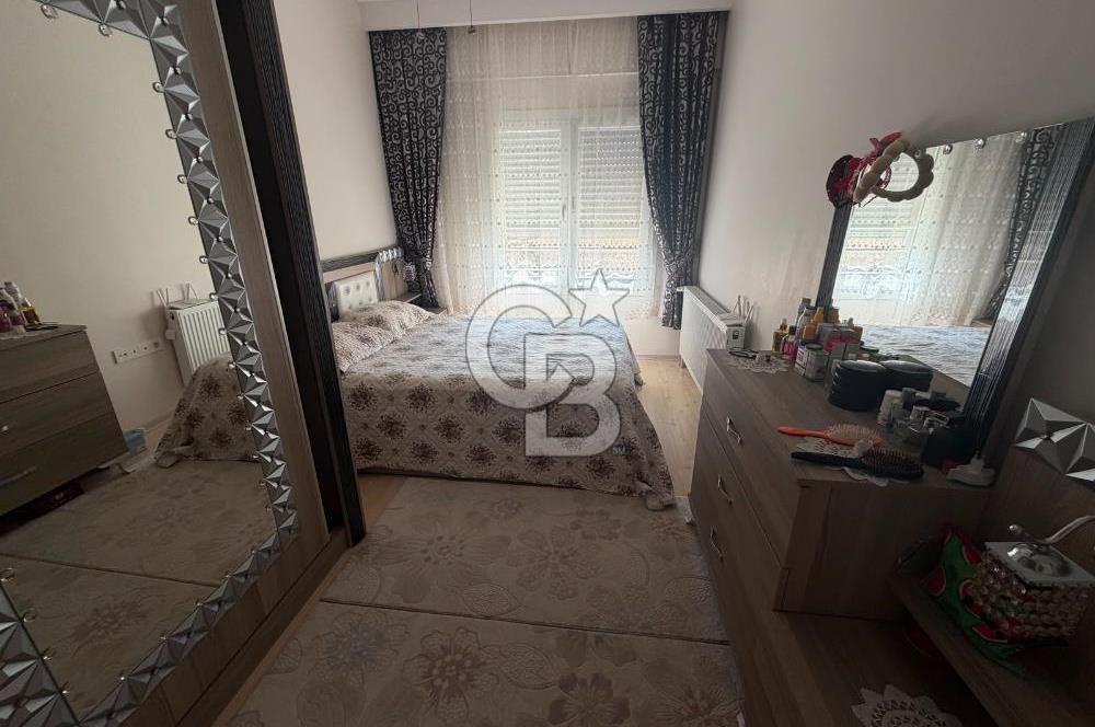 Menemen Ulukent İstiklal Mahallesinde 2+1 Satılık Daire