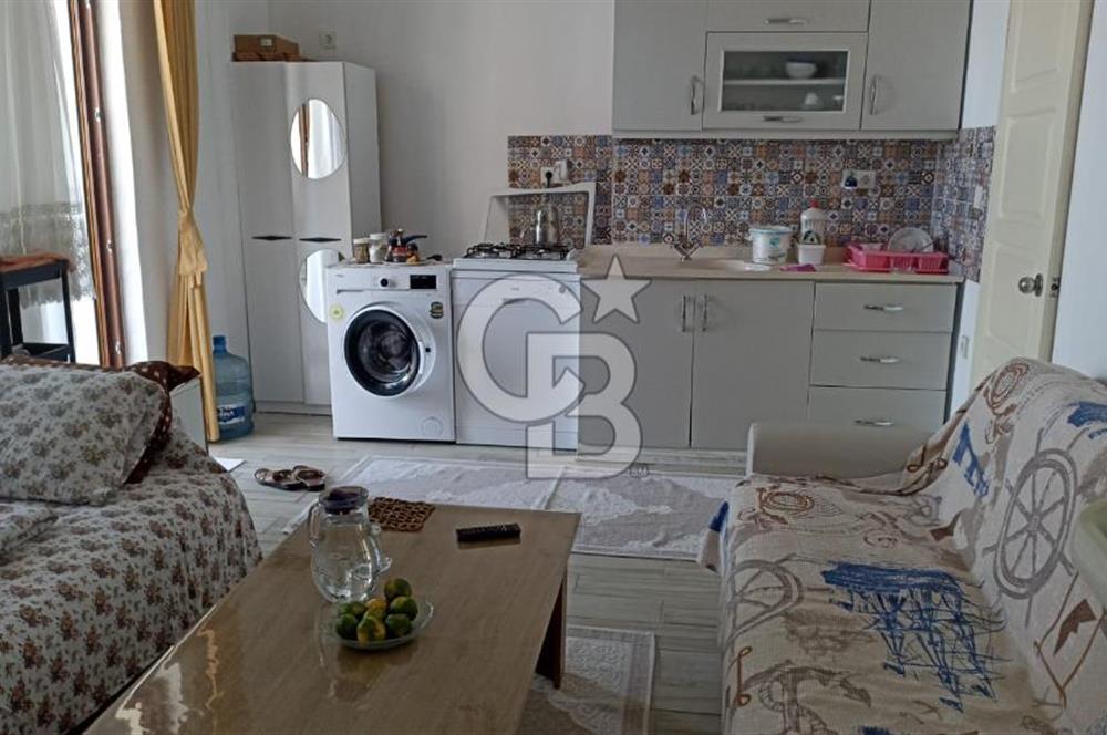 MUĞLA MİLAS BOĞAZİÇİNDE DENİZ VE ORMAN MANZARALI SATILIK YAZLIK