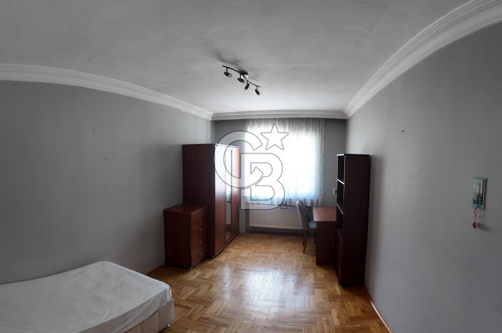 ÜMRANİYE AKKAYA SİTESİNDE GENİŞ 4+2 TERASLI DAİRE