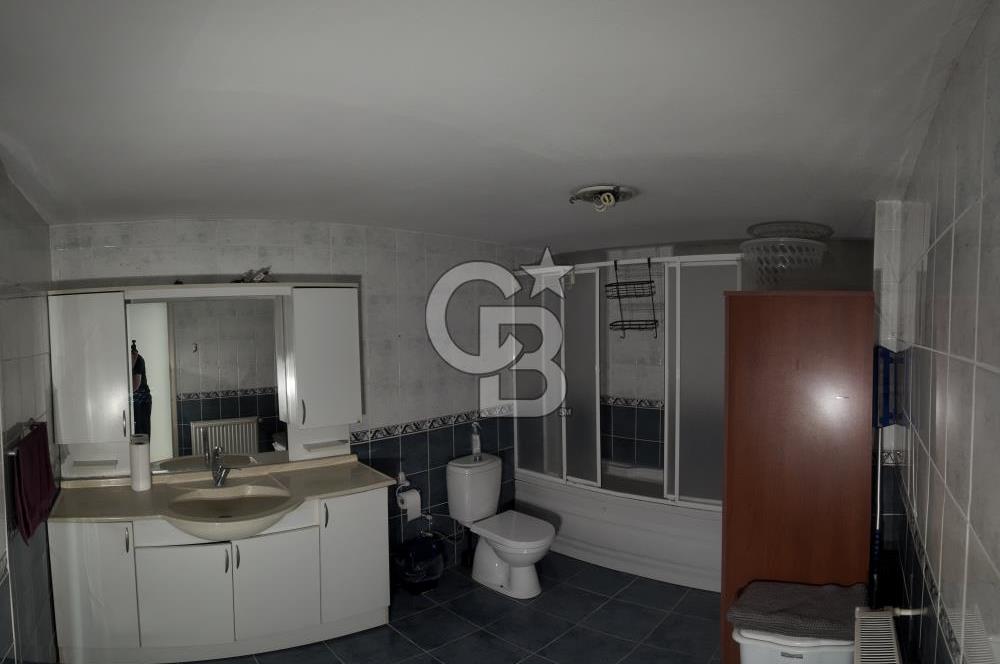 ÜMRANİYE AKKAYA SİTESİNDE GENİŞ 4+2 TERASLI DAİRE