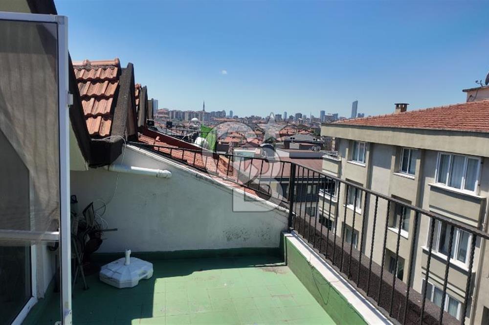 ÜMRANİYE AKKAYA SİTESİNDE GENİŞ 4+2 TERASLI DAİRE
