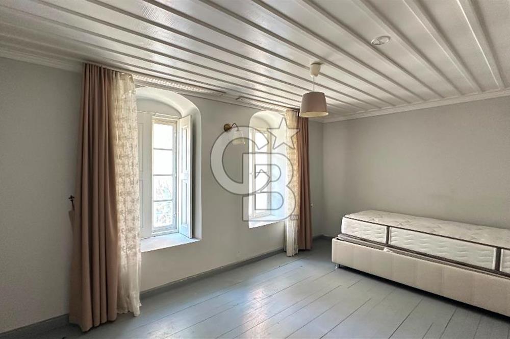 Ayvalık Merkezde Masrafsız Satılık Tarihi Rum Evi