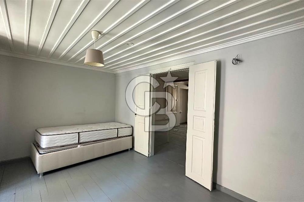 Ayvalık Merkezde Masrafsız Satılık Tarihi Rum Evi
