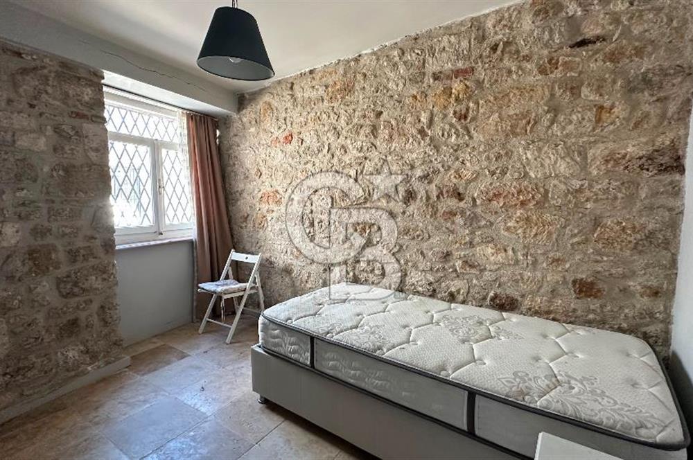 Ayvalık Merkezde Masrafsız Satılık Tarihi Rum Evi