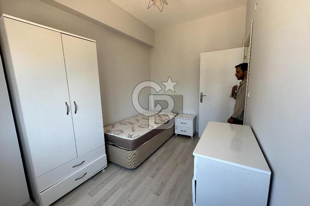 DUMLUPINARDA 2+1 EŞYALI ARAKAT SERVİS GÜZERGAHLARINA YAKIN DAİRE