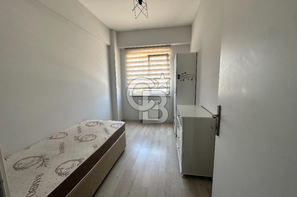 DUMLUPINARDA 2+1 EŞYALI ARAKAT SERVİS GÜZERGAHLARINA YAKIN DAİRE
