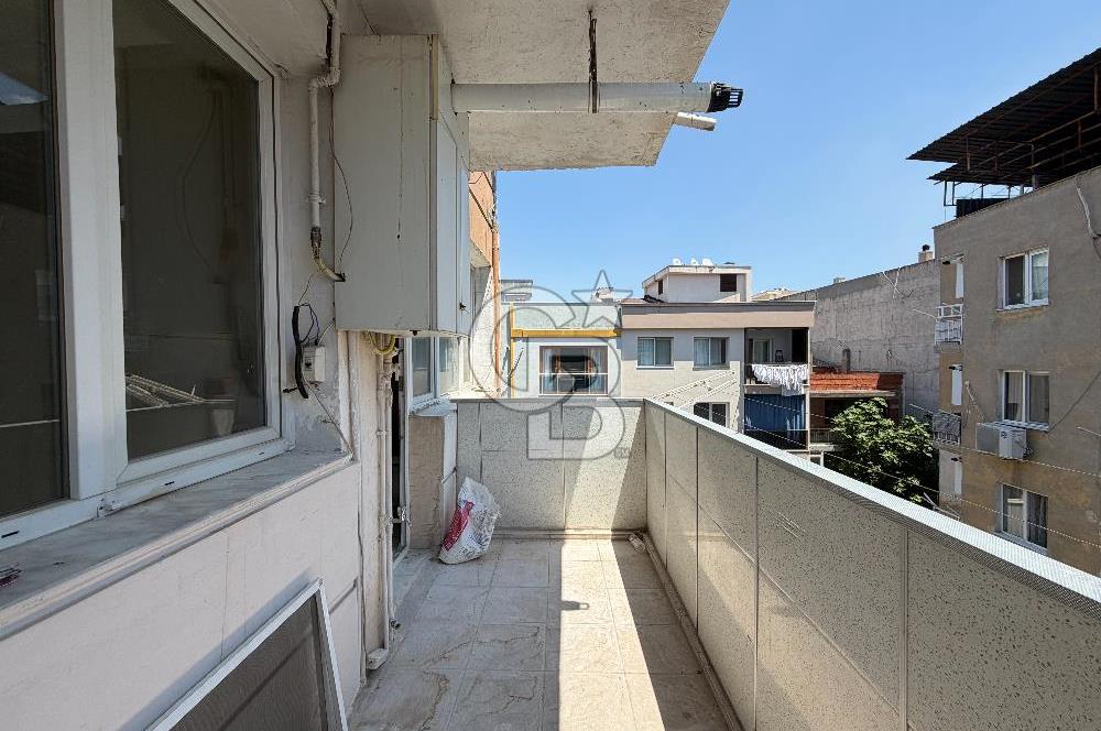 Buca Menderes Caddesinde Doğalgazlı Tadilatlı 3+1 Daire FIRSAT !