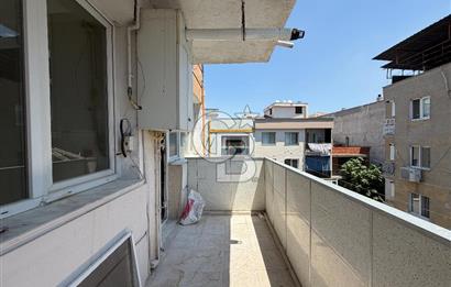 Buca Menderes Caddesinde Doğalgazlı Tadilatlı 3+1 Daire FIRSAT !