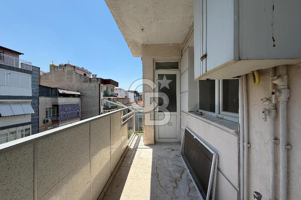 Buca Menderes Caddesinde Doğalgazlı Tadilatlı 3+1 Daire FIRSAT !