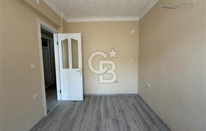 Buca Menderes Caddesinde Doğalgazlı Tadilatlı 3+1 Daire FIRSAT !