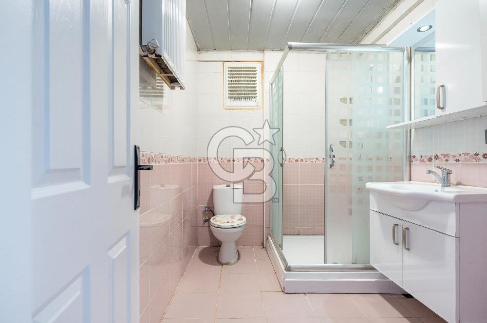 GÖRÜKLE AİLEYE UYGUN 2+1 AYRI MUTFAK MERKEZİ KONUM KİRALIK DAİRE