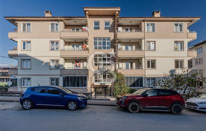GÖRÜKLE AİLEYE UYGUN 2+1 AYRI MUTFAK MERKEZİ KONUM KİRALIK DAİRE
