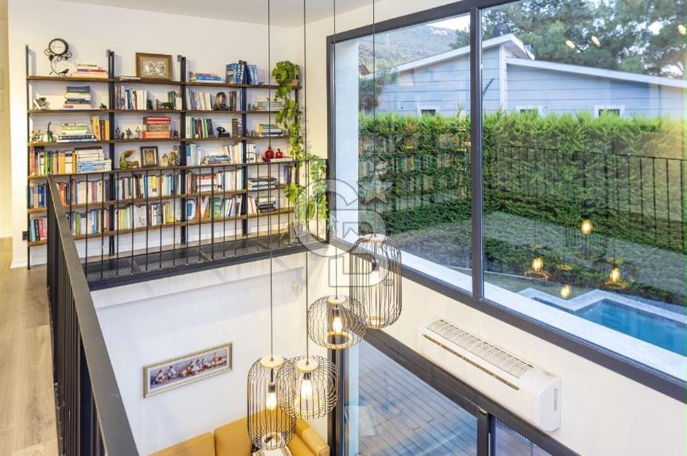 TEOK'tan Urla Çamkoza Sitesinde Satılık Çok Özel Villa
