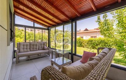 TEOK'tan Kemalpaşa Nifkent'te 1592 m2 İçinde Satılık Villa