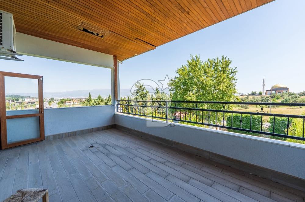 TEOK'tan Kemalpaşa Nifkent'te 1592 m2 İçinde Satılık Villa