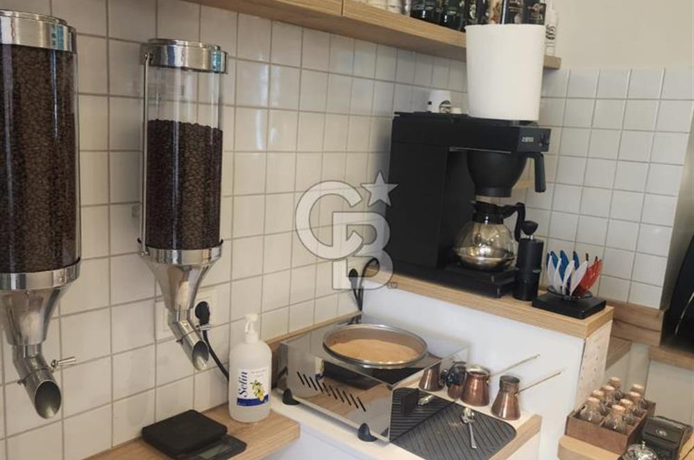 BAĞDAT CADDESİ BOSTANCI'DA ÜÇÜNCÜ NESİL KAHVE YAPAN BUTİK KAFE