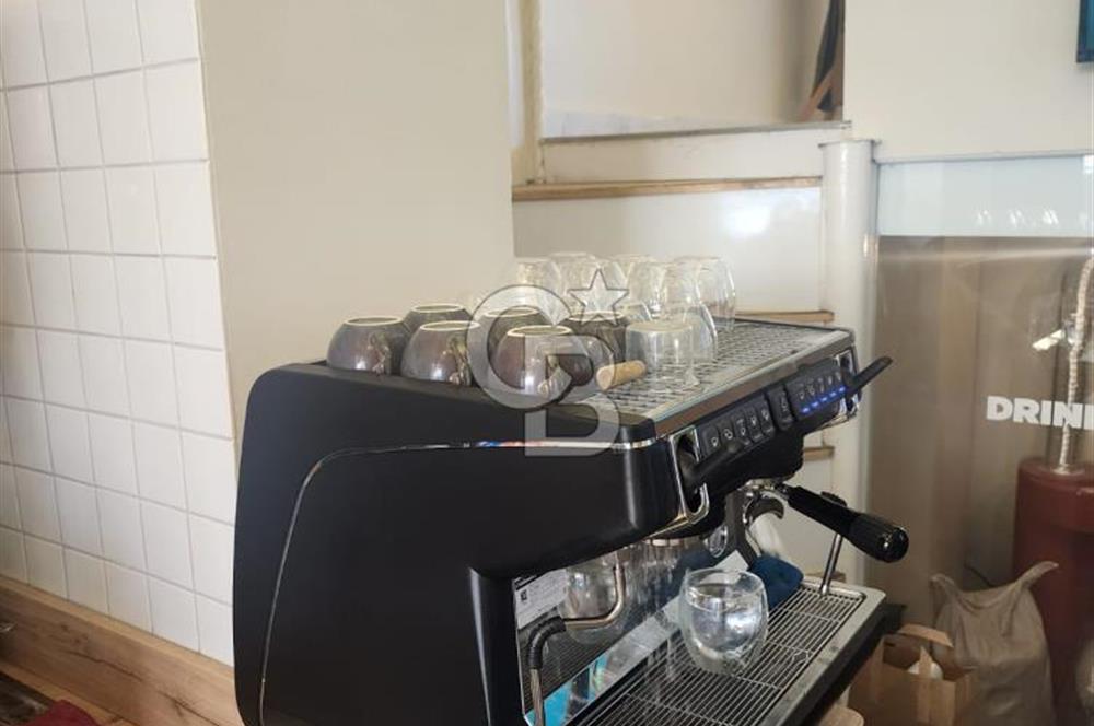 BAĞDAT CADDESİ BOSTANCI'DA ÜÇÜNCÜ NESİL KAHVE YAPAN BUTİK KAFE